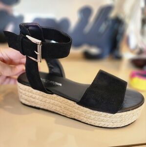 FASHION NOVA sz 6.5 womens espadrille sandal
